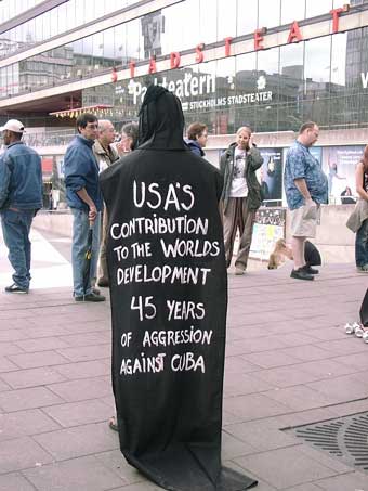 Protestmarsch mot USAs aggression